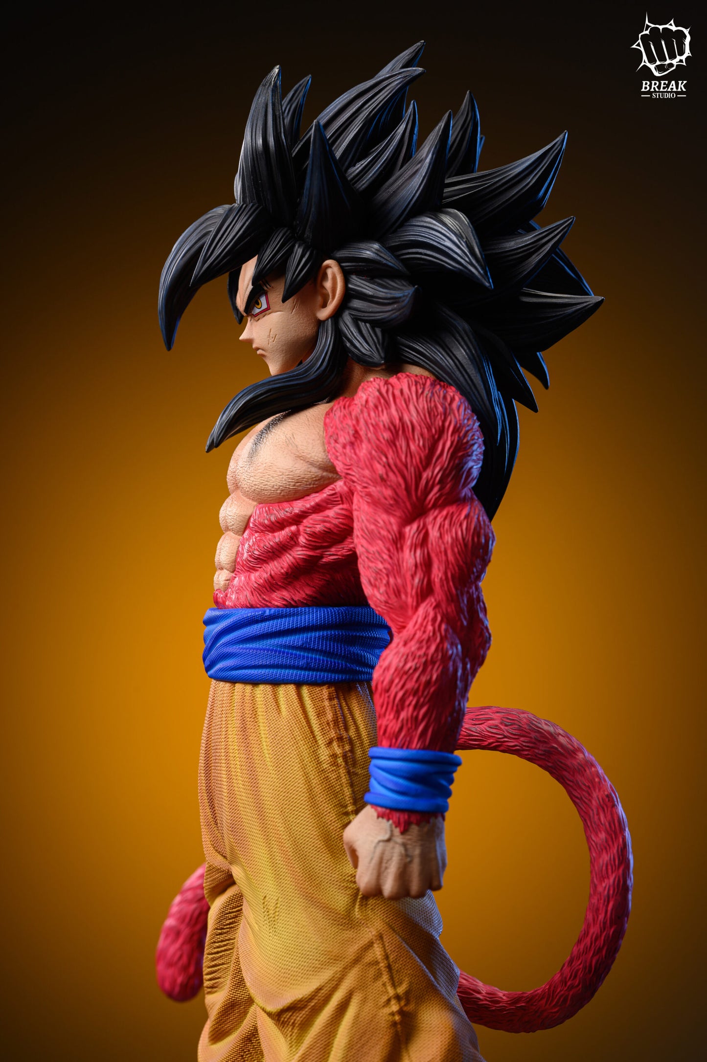 Break - SSJ4 Goku