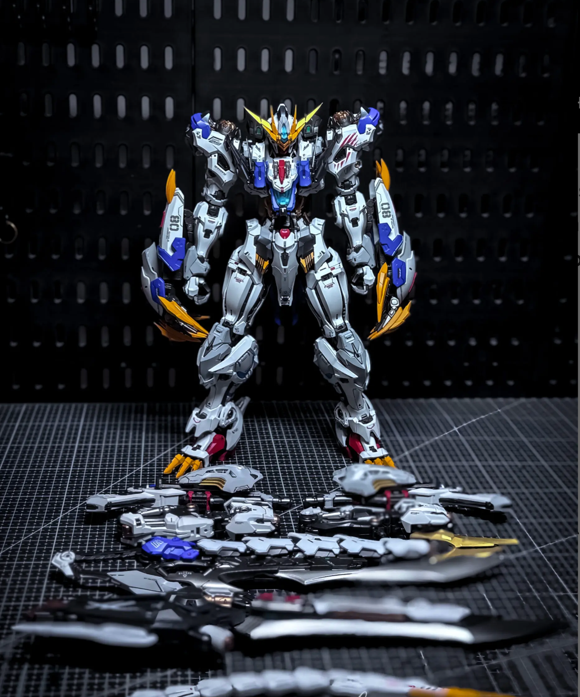 HH Mo Xing Gong Fang - ASW-G-08 Gundam Barbatos Lupus Rex – StatueCorp