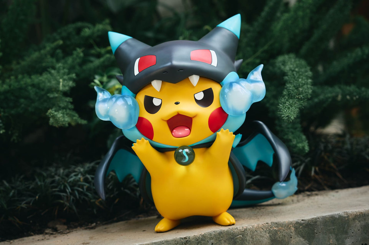 Infinite - Pikachu cos Mega Charizard X