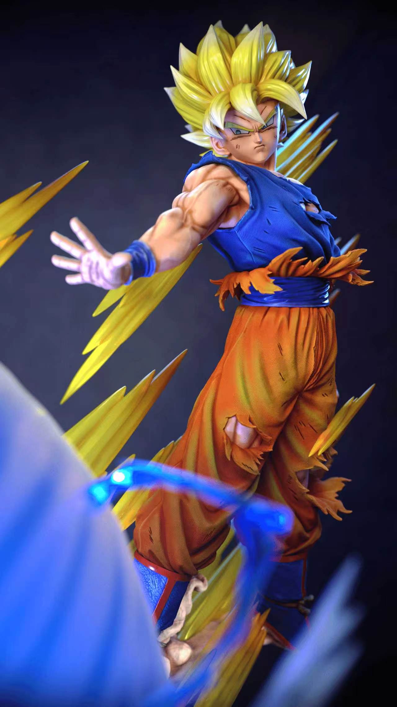 KDC - SSJ Goku vs Kid Buu