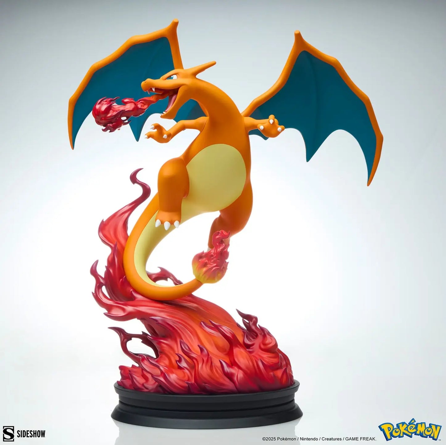 Sideshow Collectibles - Charizard