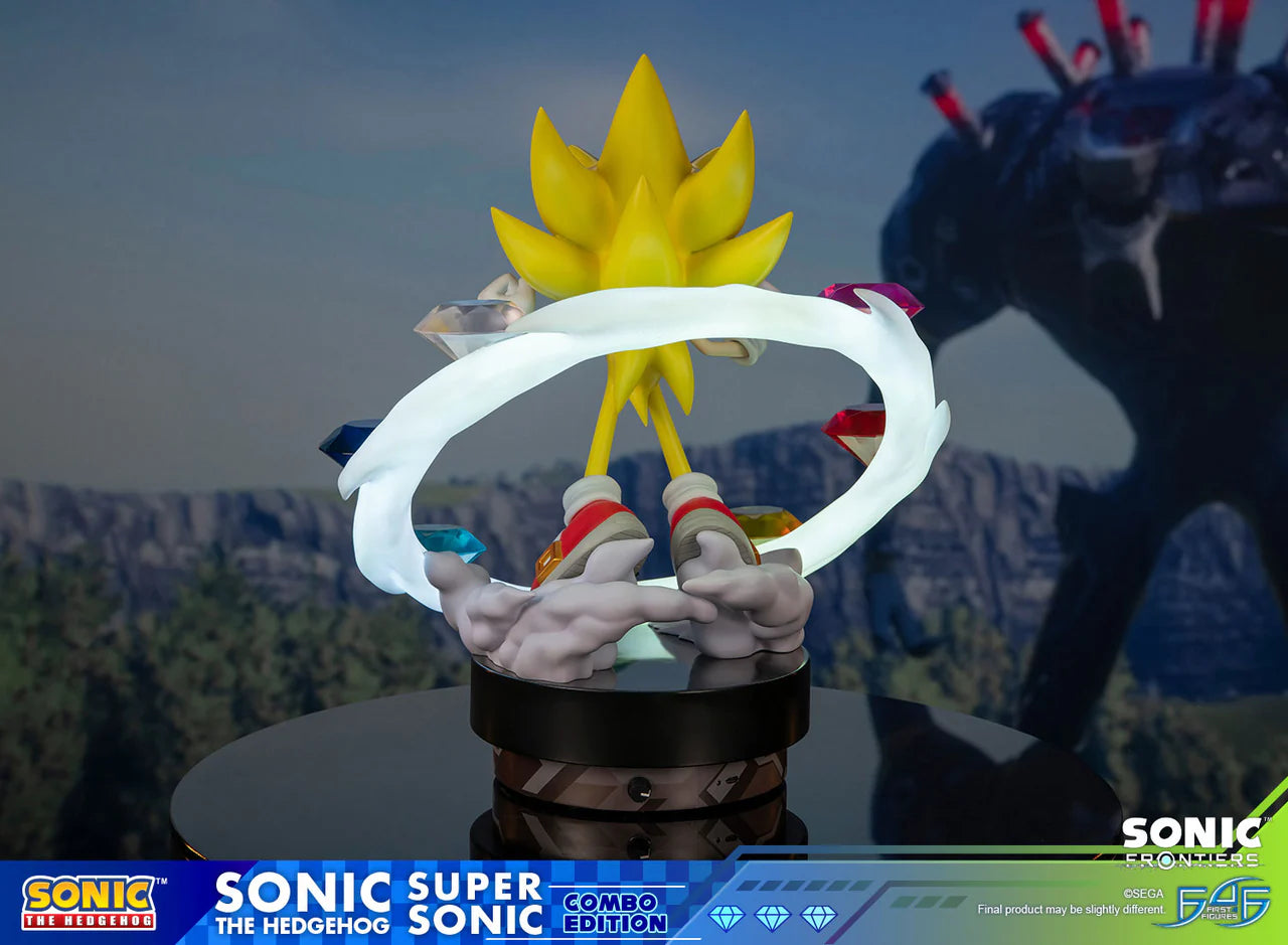 First 4 Figures - Sonic and Super Sonic