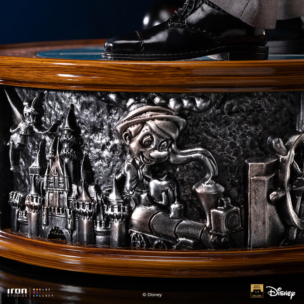 Iron - Walt Disney and Mickey Mouse