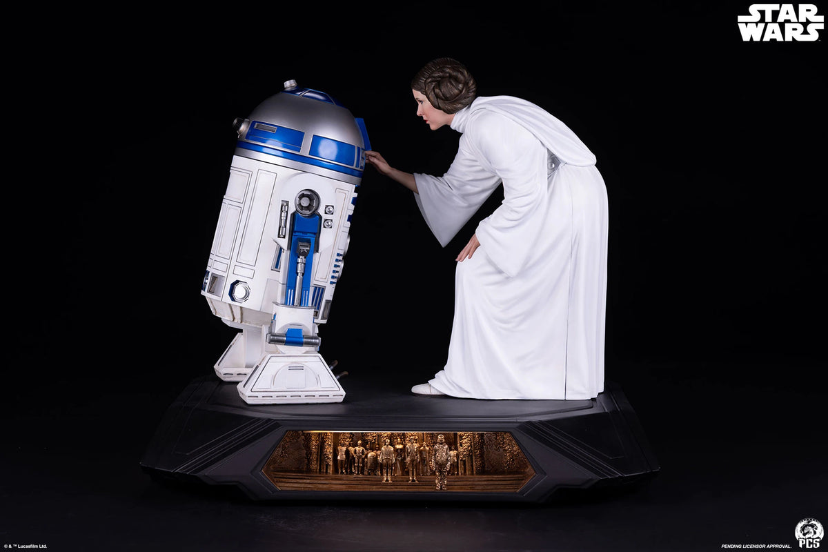 Premium Collectibles - Princess Leia and R2-D2