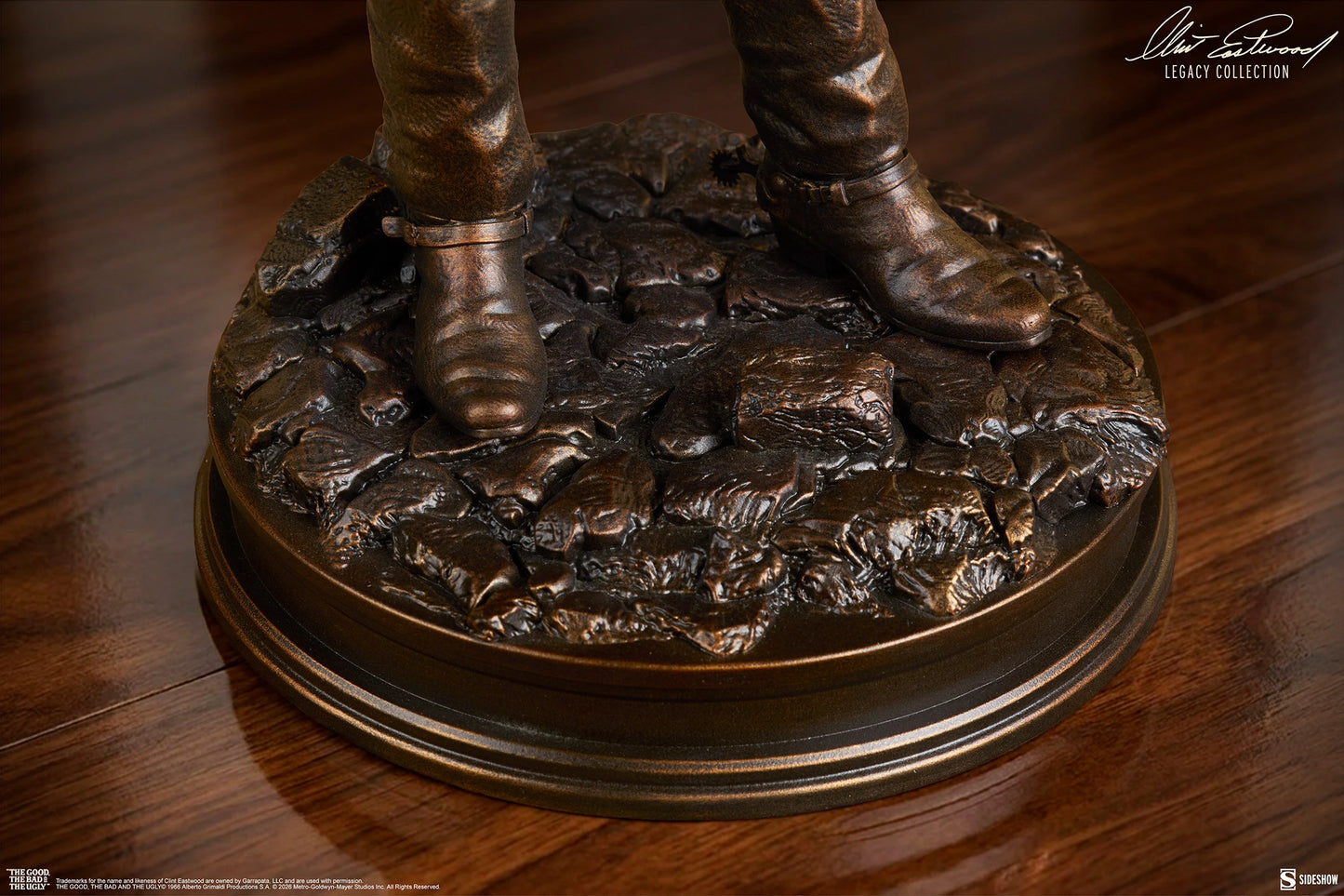 Sideshow Collectibles - Man with No Name