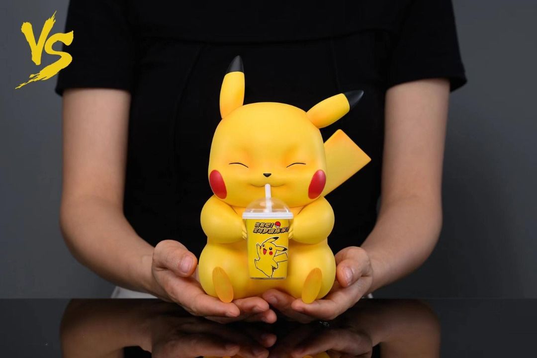 VS - Pikachu
