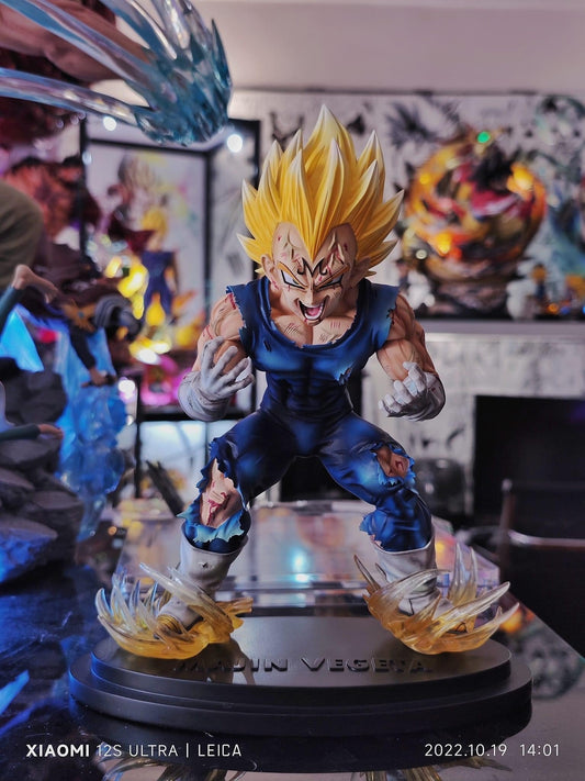 Clouds - SSJ Vegeta – StatueCorp