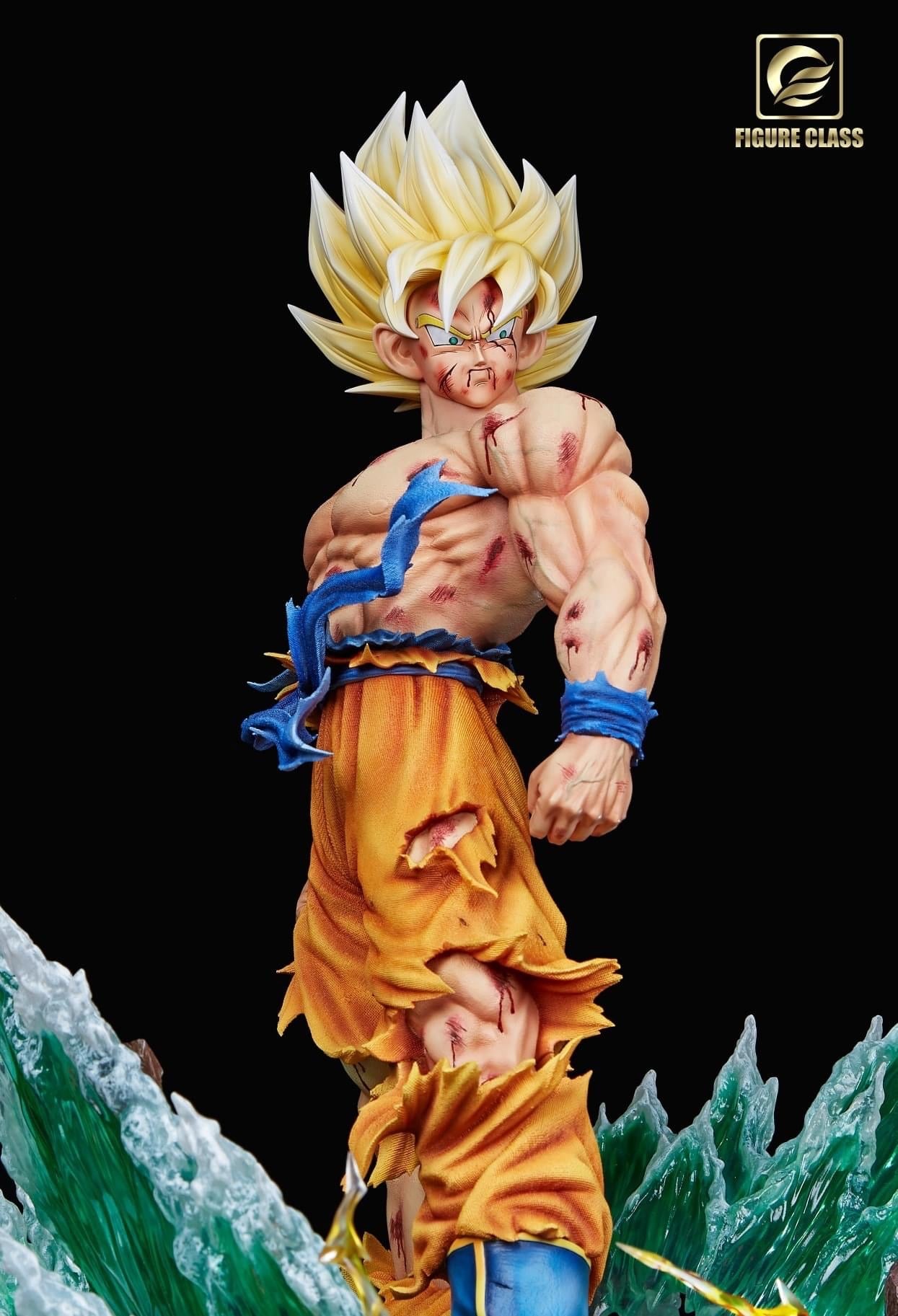 Figure Class - SSJ Goku Namek StatueCorp