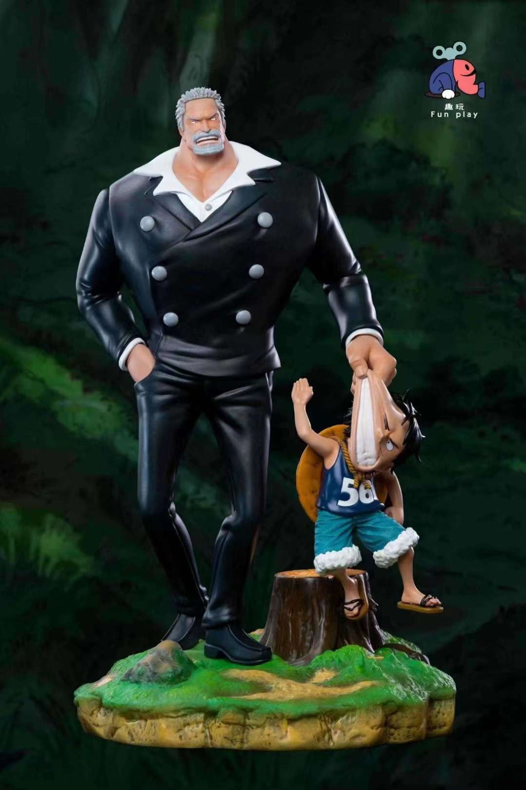 Fun Play - Luffy and Garp StatueCorp