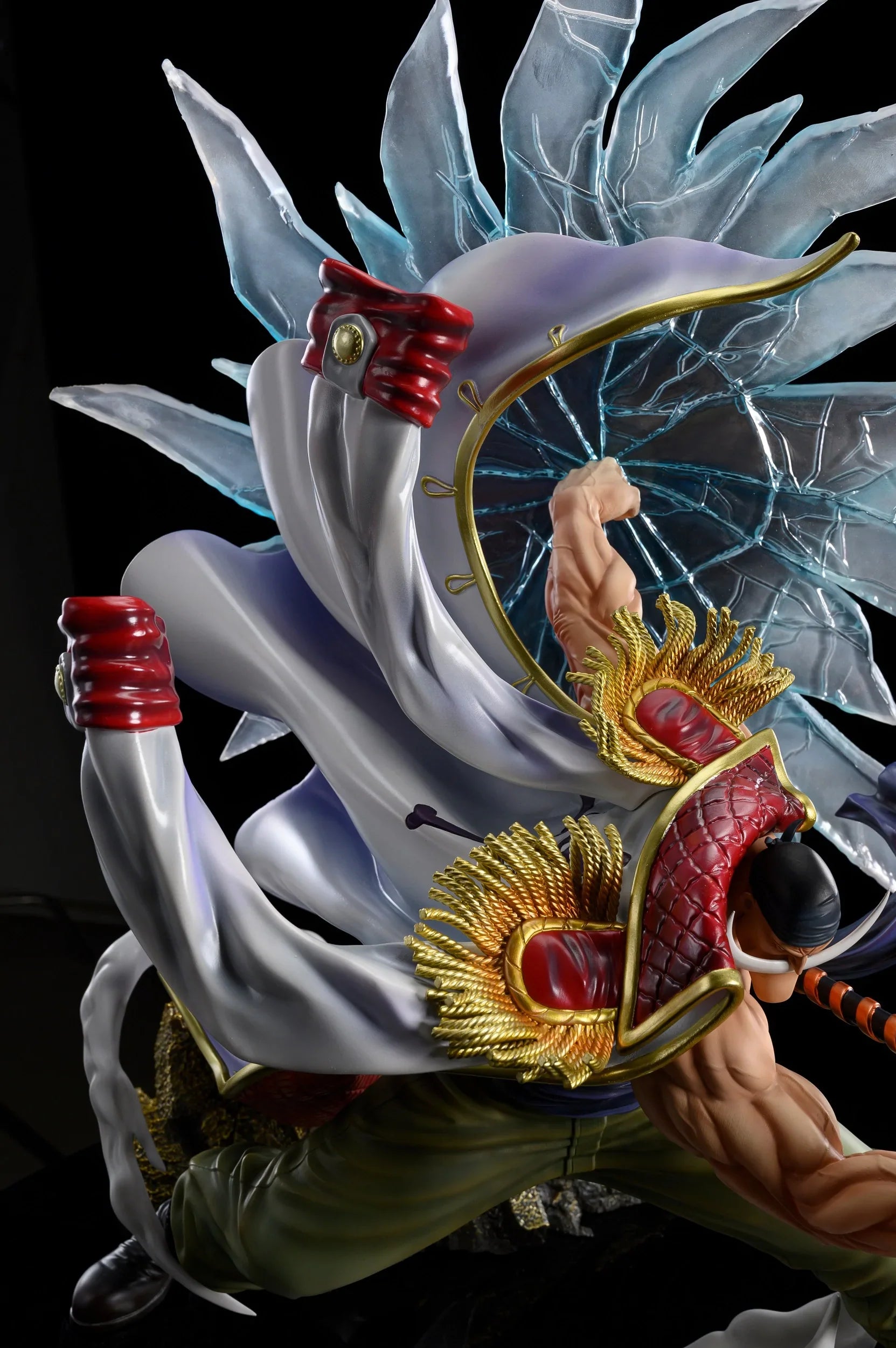 IU - Whitebeard StatueCorp