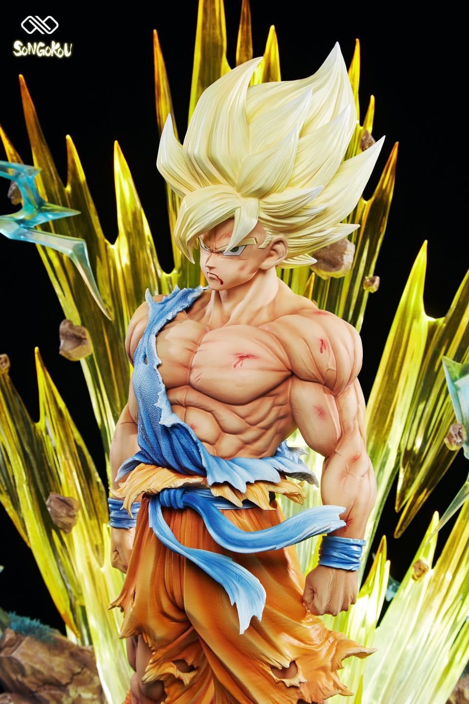 Infinite - SSJ Goku StatueCorp