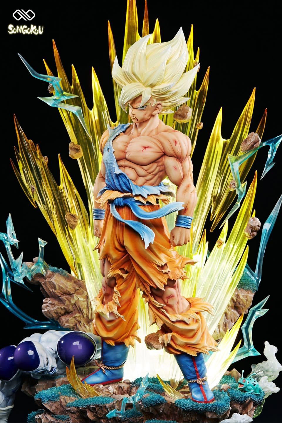 Infinite - SSJ Goku StatueCorp