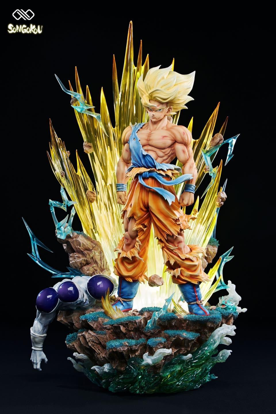 Infinite - SSJ Goku StatueCorp
