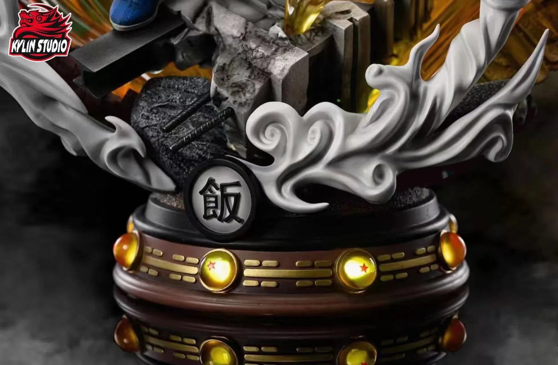 Kylin - Future Gohan StatueCorp