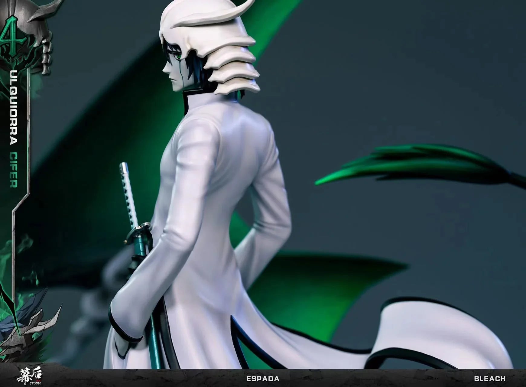 MH - Ulquiorra StatueCorp