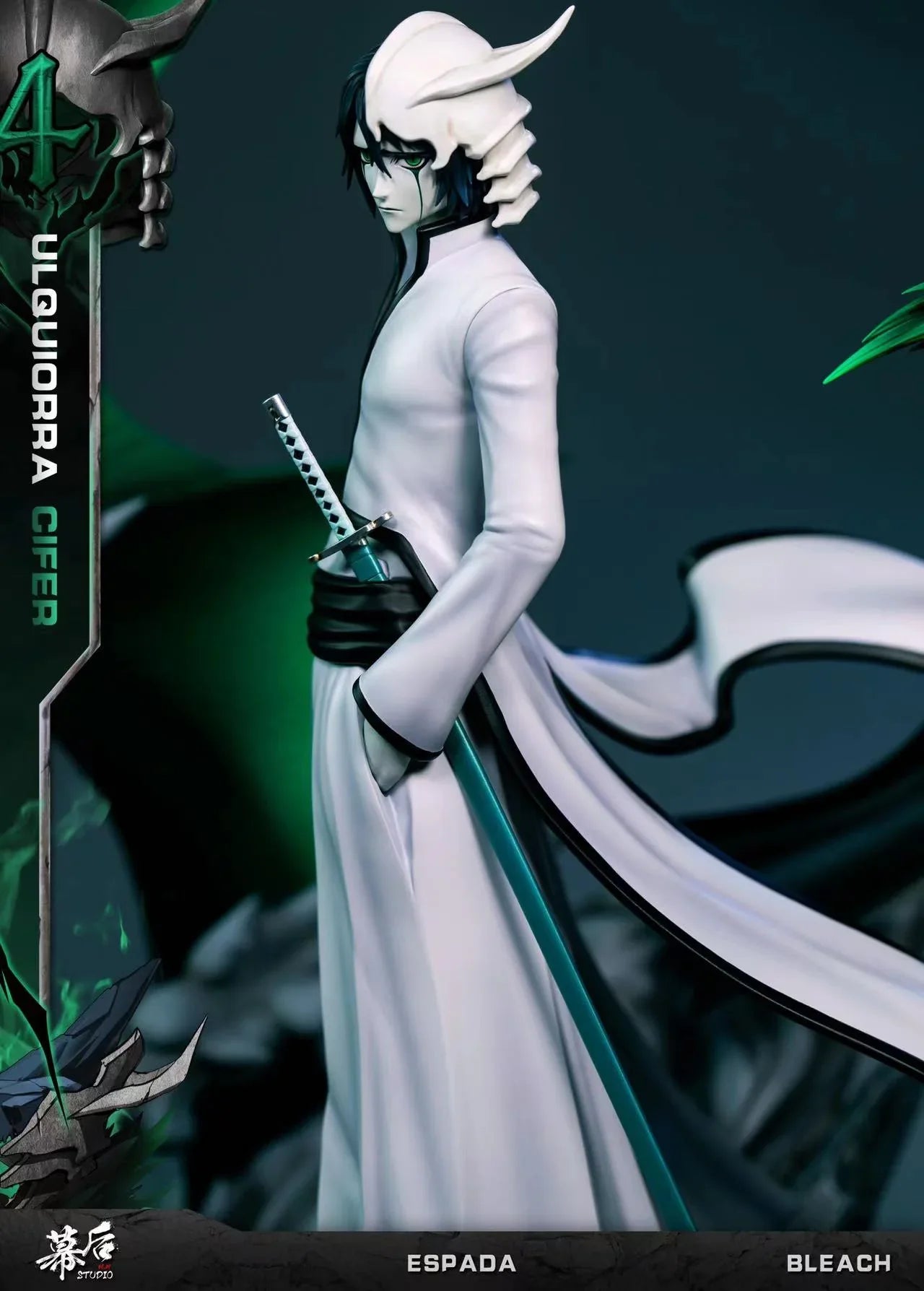 MH - Ulquiorra StatueCorp