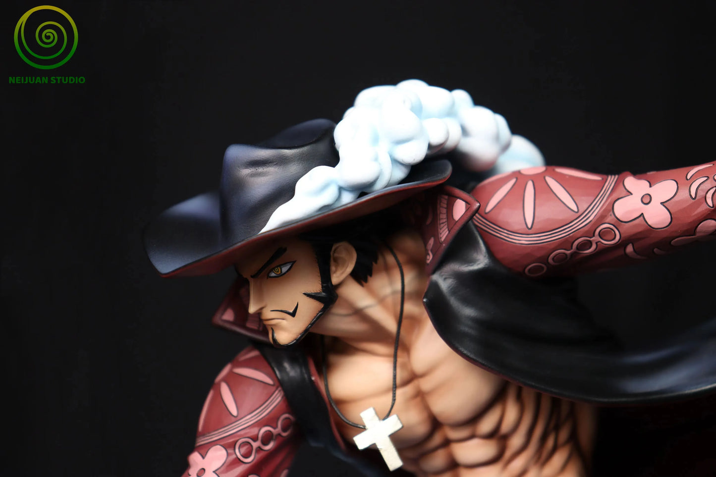 Neijuan - Mihawk StatueCorp