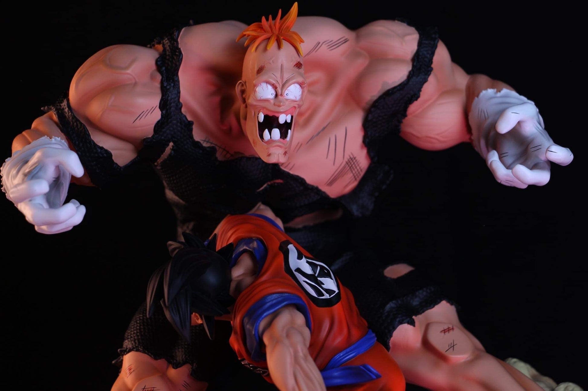 PBR - Goku vs Recoome StatueCorp