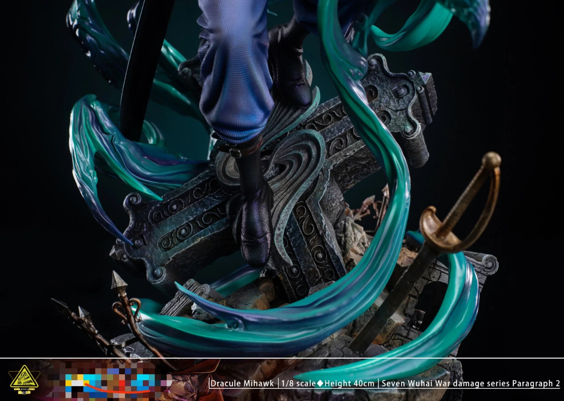 Super Bomb - Mihawk StatueCorp