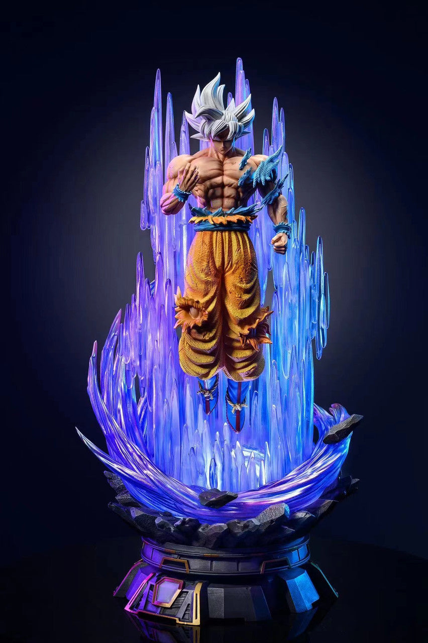ZBC - UI Goku StatueCorp